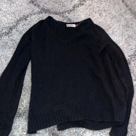 Sweater - Picture 2 of 2